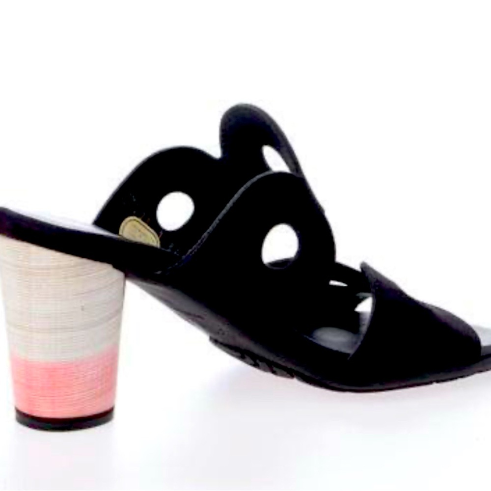 NIB Gorgeous Arche Leanya Slides